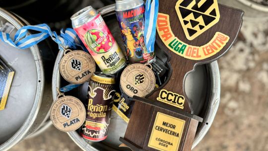 Peñón del Águila cosechó tres medallas y el premio a la mejor cervecería en el campeonato Liga del Centro