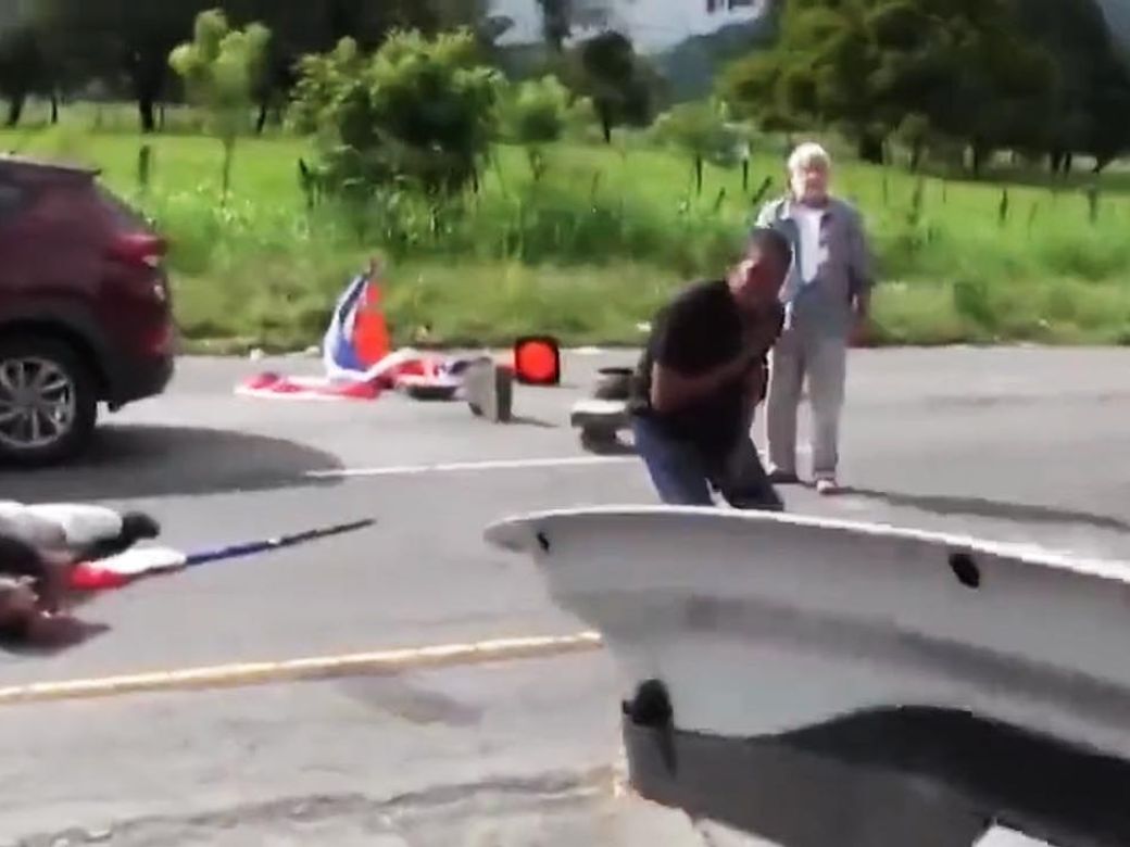 Video: un hombre mató a tiros a dos manifestantes durante una protesta en  Panamá | Perfil