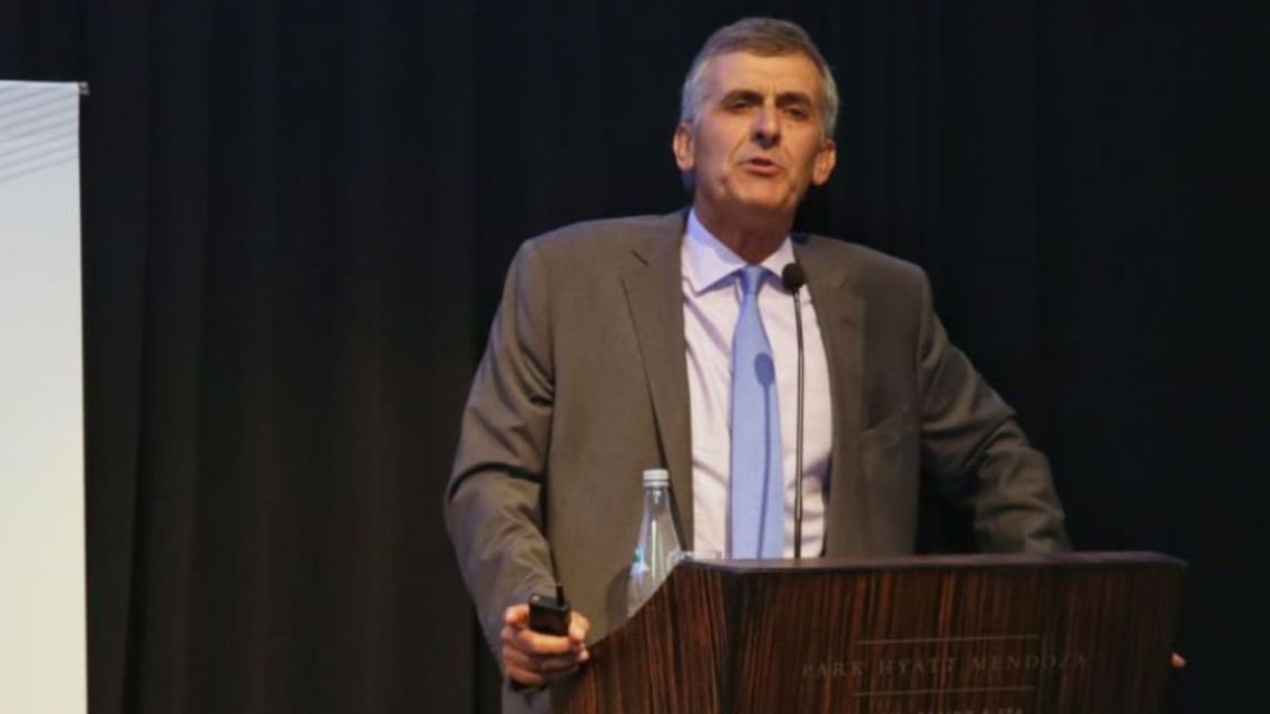 Rodolfo Santángelo: "Desperdiciar reservas con un plan cortoplacista es una mala decisión"