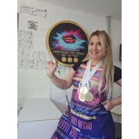 Nail Show: El homenaje a Raffaella Carrá llegó también al Nail Art