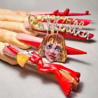 Nail Show: El homenaje a Raffaella Carrá llegó también al Nail Art