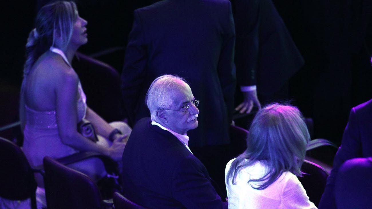 Invitados dentro del recinto del Debate x balotaje