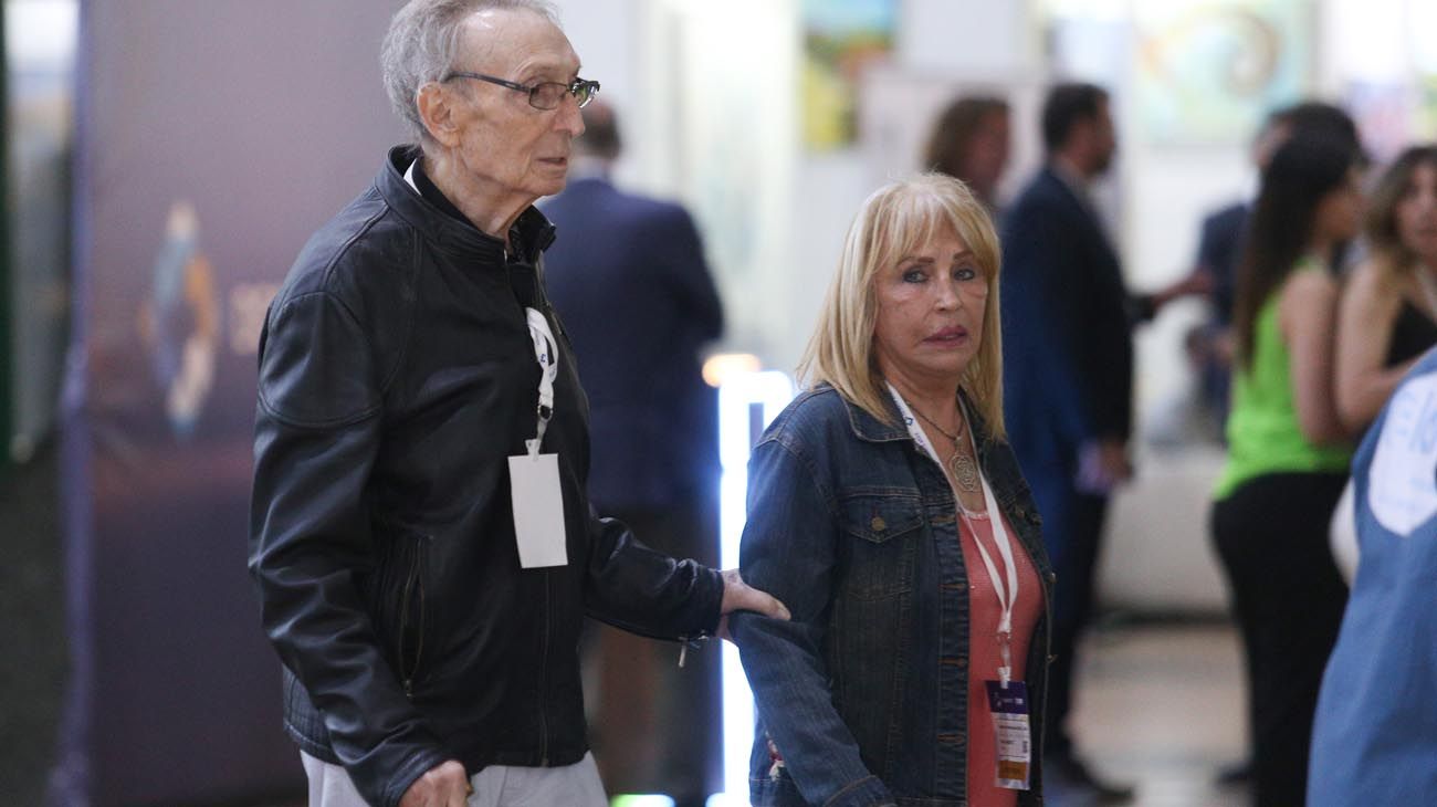 llegada de invitados al debate por el Balotaje