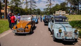 El Citroën Club Buenos Aires cumplió 23 años y decidió celebrarlo junto al 75 aniversario del exitoso y popular 2CV.