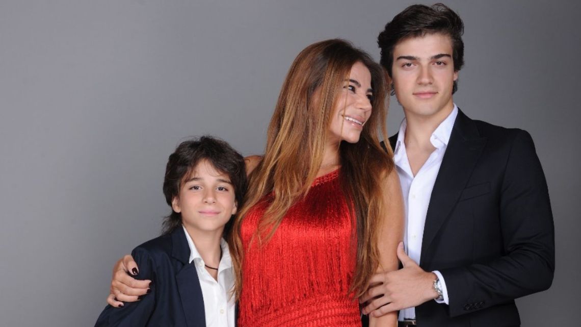 La Mejor Foto De Luca Y Malek Los Hijos De Zulemita Menem En La Gala