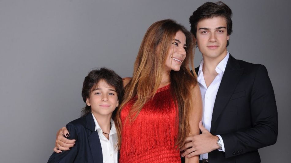 Zulemita Menem junto a sus hijos, Luca y Malek