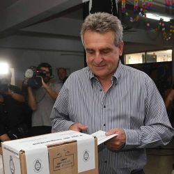 Balotaje-Voto-Rossi. Agustin Rossi, El candidato a vicepresidente por Unión por la Patria votó en Rosario. | Foto:telam