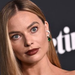 La actriz australiana Margot Robbie llega al evento Variety's Power of Women en Mother Wolf en Los Ángeles, California. | Foto:LISA O'CONNOR / AFP