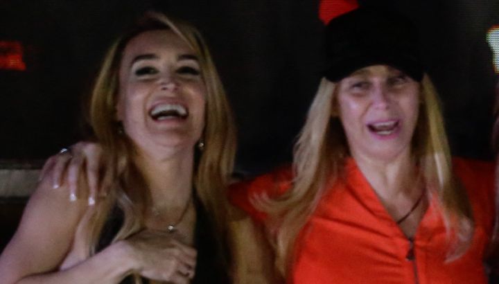 El impensado abrazo de Fátima Florez y Karina Milei tras el triunfo de Javier Milei en el Balotaje 2023