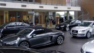 El Gobierno de Milei podría eliminar el "impuesto a los autos de lujo"