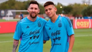 Goles de Messi y Echeverri 