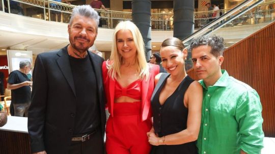 Valeria Mazza se sumó a varias tendencias de la temporada con un look total red, en la previa de los Martín Fierro de la Moda