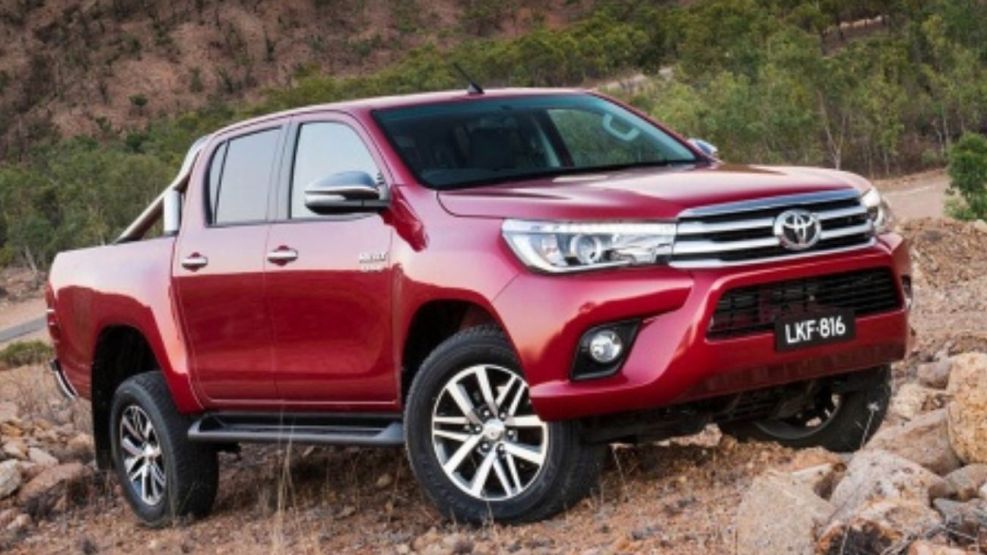 Toyota, la automotriz japonesa tiene prohibido exhibir la promo de su última Hilux