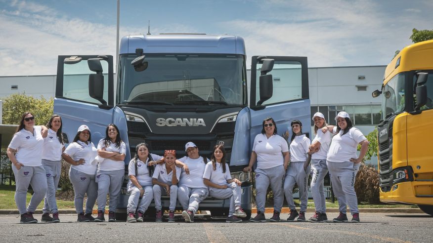 Scania puso en marcha la 5ª edición de Conductoras