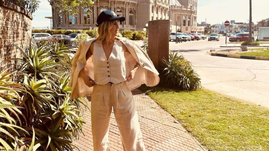 Mery del Cerro enseña cómo adaptar un traje de tres piezas a un look casual con la ayuda de complementos