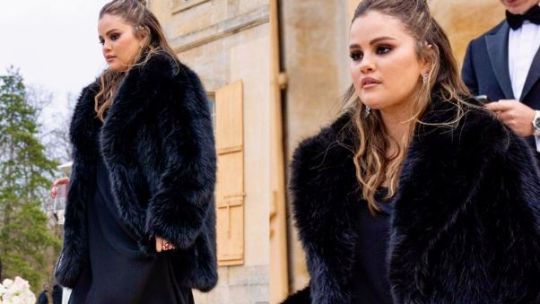 Selena Gómez apuesta por las mechas chunky en su nuevo look