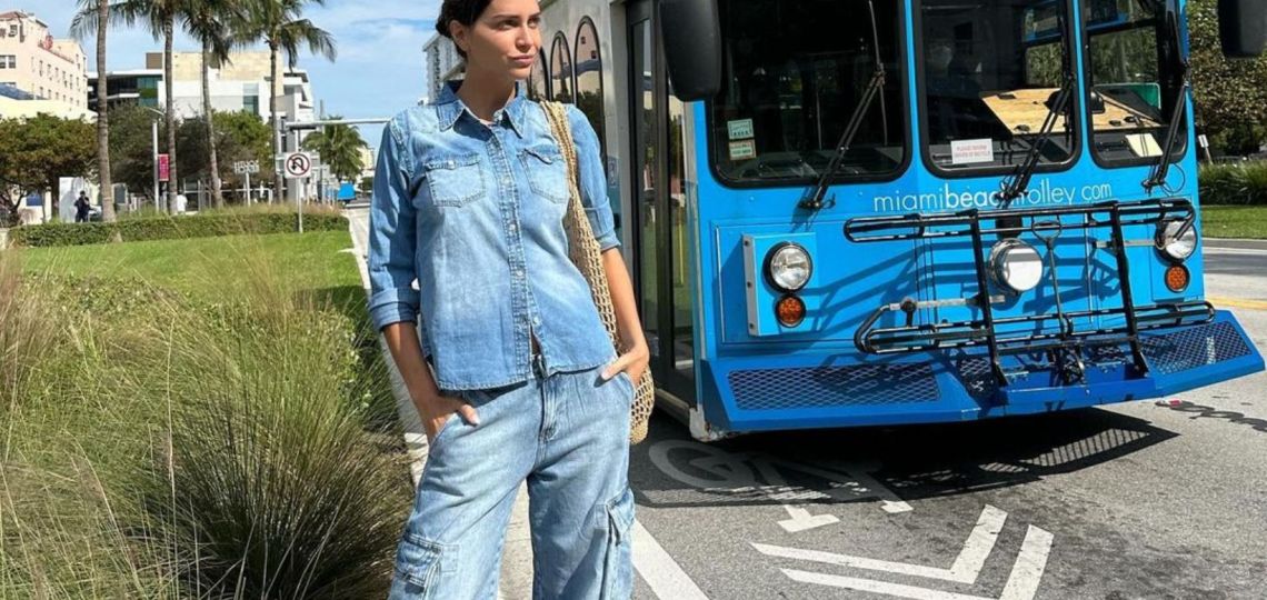 4 combinaciones con el jean como protagonista que Zaira Nara eligió para recorrer las calles de Miami