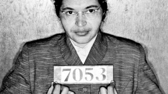 Rosa Parks: la activista afroamericana que dio inicio a la lucha por la igualdad en Estados Unidos