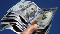 Según los economistas si hay una devaluación del dólar oficial, la inflación subirá algunos puntos.
