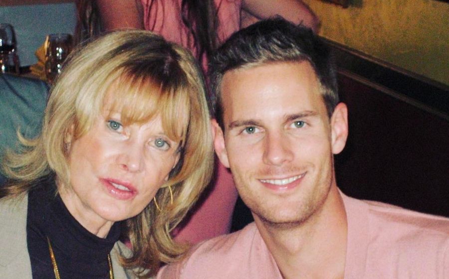 Christopher Landon y su madre Marjorie Lynn Noe.