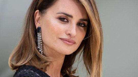 Todo lo que necesitas saber sobre la tendencia del corte de cabello curvy