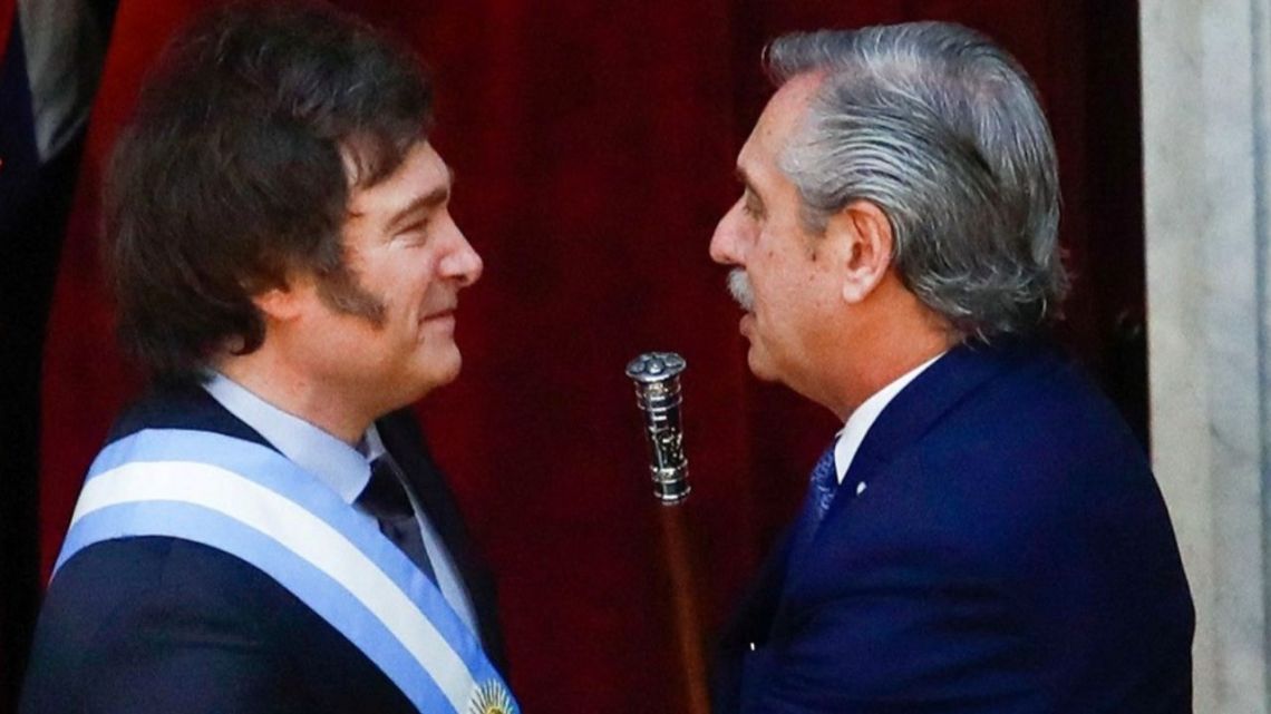 Javier Milei Y La Historia De Su Bastón Presidencial: Así Fue Creado ...