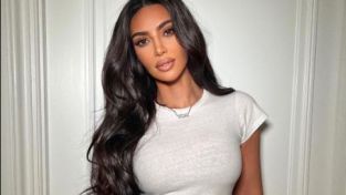 Kim Kardashian en Flip Flops