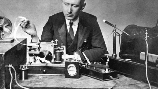 Guillermo Marconi y la primera señal de radio transatlántica