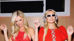 Paris Hilton abrió la temporada de festejos con un increíble vestido rojo que queremos copiarle esta Navidad