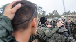 Soldados Israelíes ingresan en la Franja de Gaza 20231213