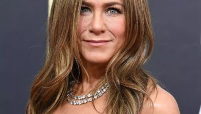 Todo es una cuestión de proporciones… y de elección del color. Estas mujeres demuestran que el pelo largo no tiene edad, solo actitud y estilo.