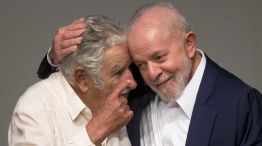 El presidente de Brasil, Luis Inácio Lula da Silva (izq.), y el expresidente de Uruguay (2010-2015), José Mujica 20231214
