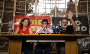Eduardo Belliboni, Gabriel Solano y Vanina Biasi, del Partido Obrero y el Polo Obrero durante una conferencia de prensa en respuesta a los planteos de Patricia Bullrich 20231214