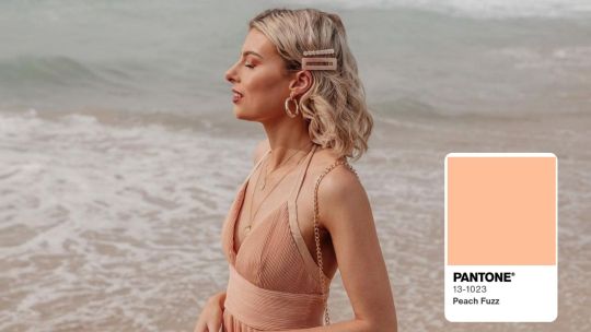 Peach fuzz: descubrí cómo combinar el color Pantone del 2024 en los mejores looks