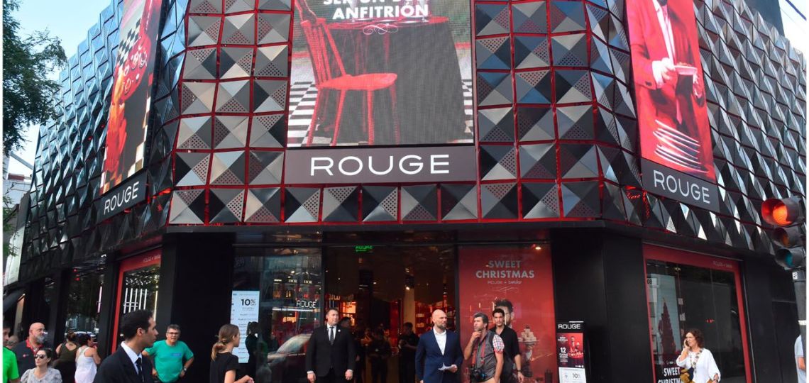 Descubrí la nueva tienda de lujo que inauguró Perfumerías Rouge junto a celebrities y las mejores fragancias