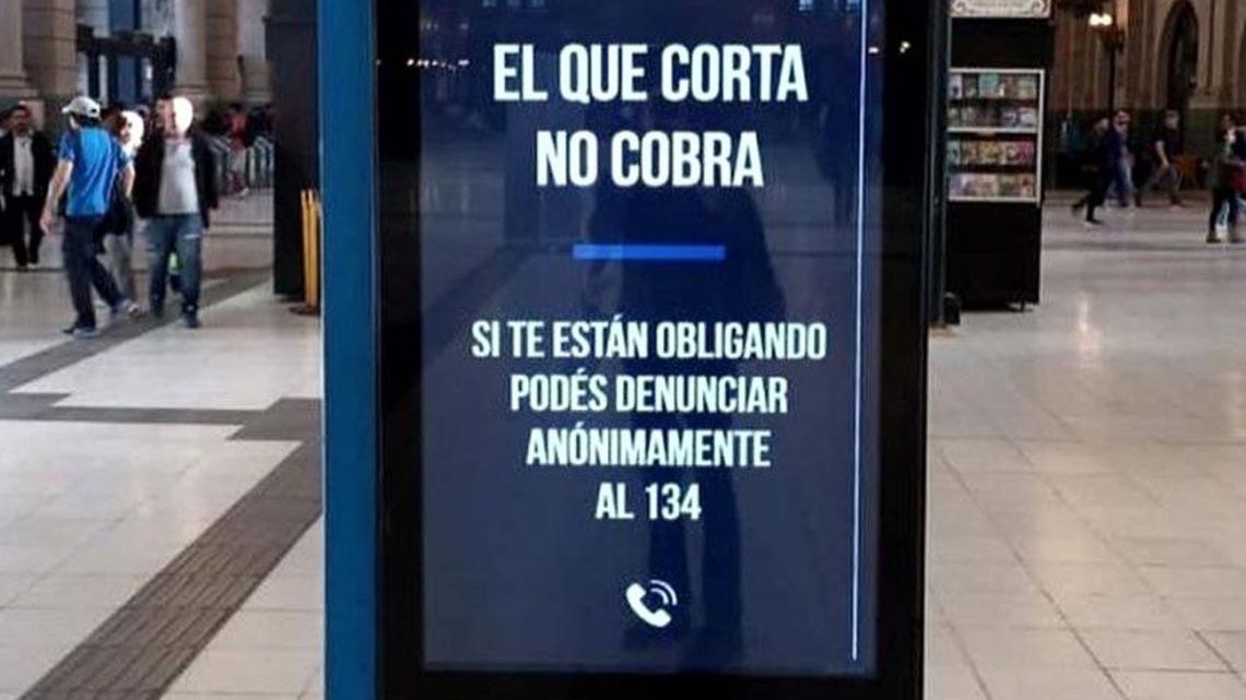 A sign warning demonstrators at a train station in Buenos Aires.
