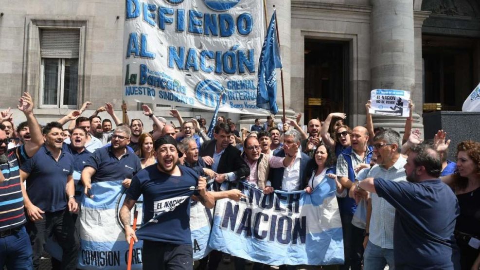 Empleados del Banco Nación se movilizaron en contra de la privatización