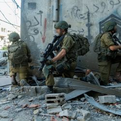 Esta fotografía muestra a soldados operando en la Franja de Gaza en medio de continuas batallas entre Israel y el grupo militante palestino Hamás. | Foto:Ejército israelí / AFP