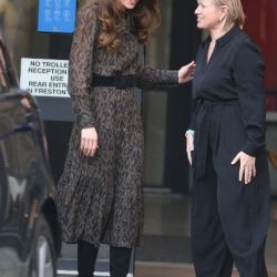 Kate Middleton en botas negras