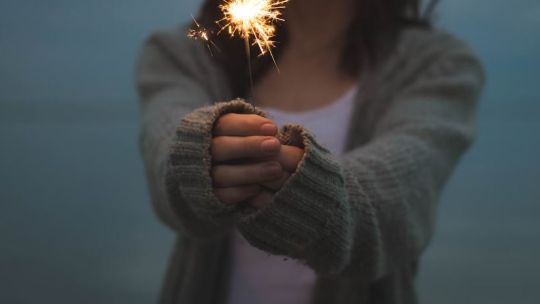 12 rituales de fin de año para manifestar el comienzo de un 2024 increíble