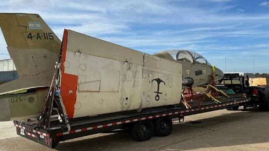 El avión héroe de la Guerra de Malvinas está muy cerca de regresar a la Argentina