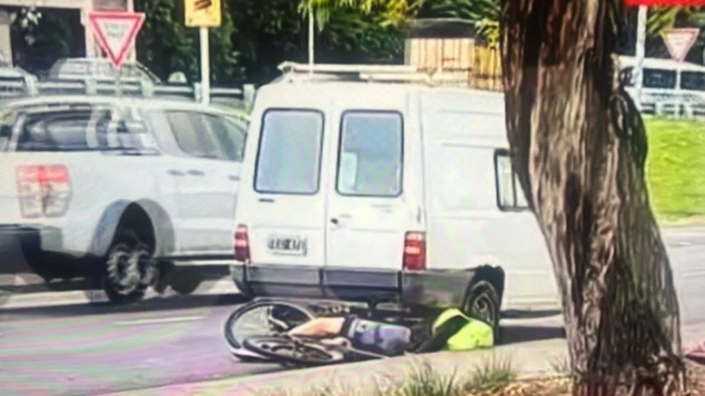 Un ciclista fue atropellado y murió en la colectora de General Paz