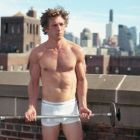 Jeremy Allen White ropa interior