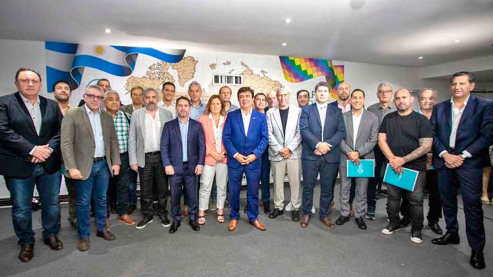 20230106_intendentes_dnu_municipios_fam_g