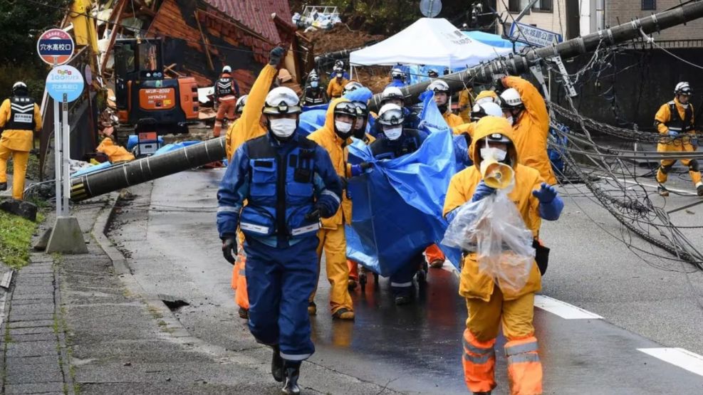 Operativo de rescate tras el terremoto de Japón