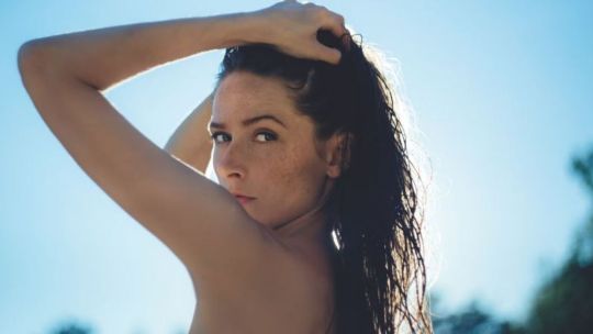 Estos son los 5 tips que necesitás incorporar a tu rutina para tener un cabello espectacular este verano