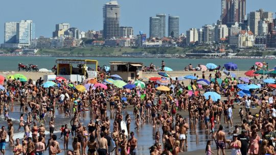 Murió un turista de los Estados Unidos en la playa Bristol de Mar del Plata