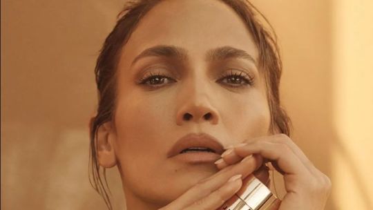 La guía de belleza para tener una piel sana y radiante durante el verano