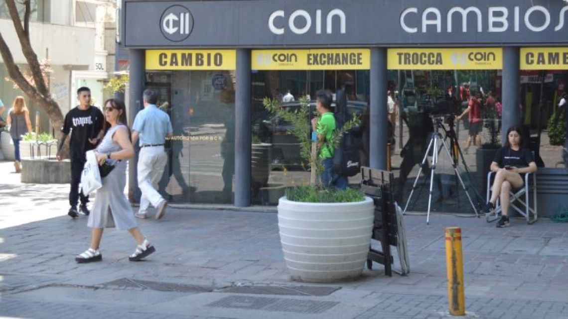 El dólar blue en Córdoba: a cuánto cotiza este lunes 16 de diciembre