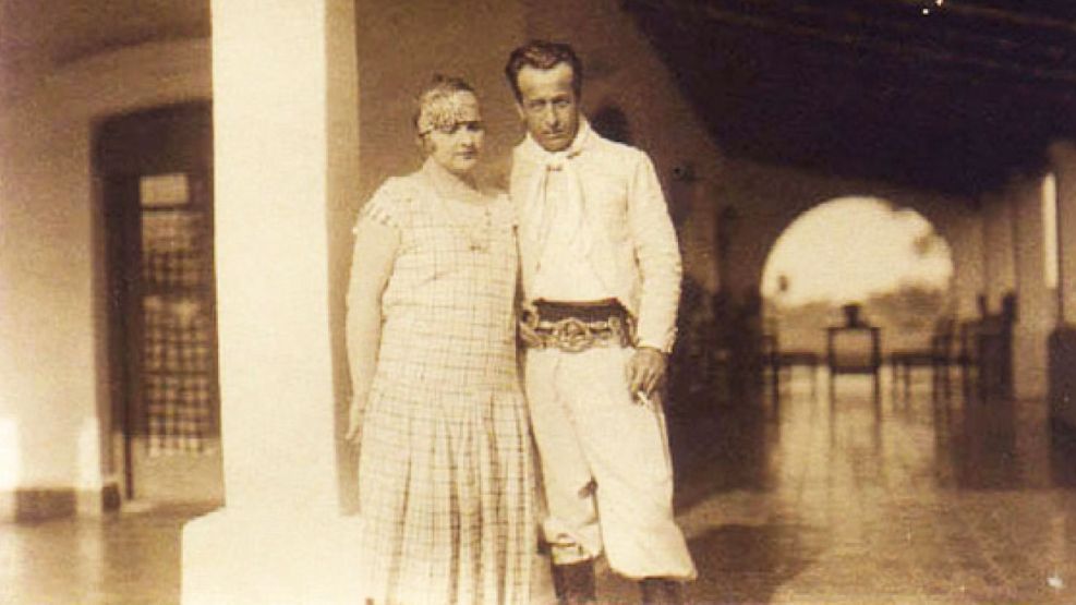 2023_01_14_ricardo_guiraldes_adelina_delcarril_cedoc_g